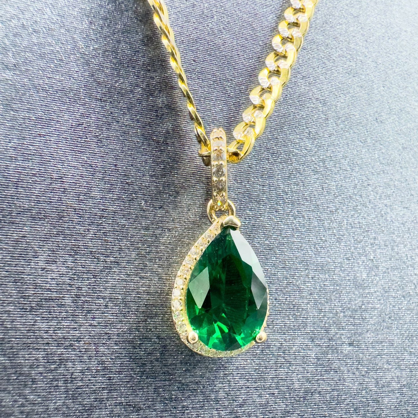 Exquisite Pear-Shaped Stimulated Emerald Pendant (14k Yellow Gold)