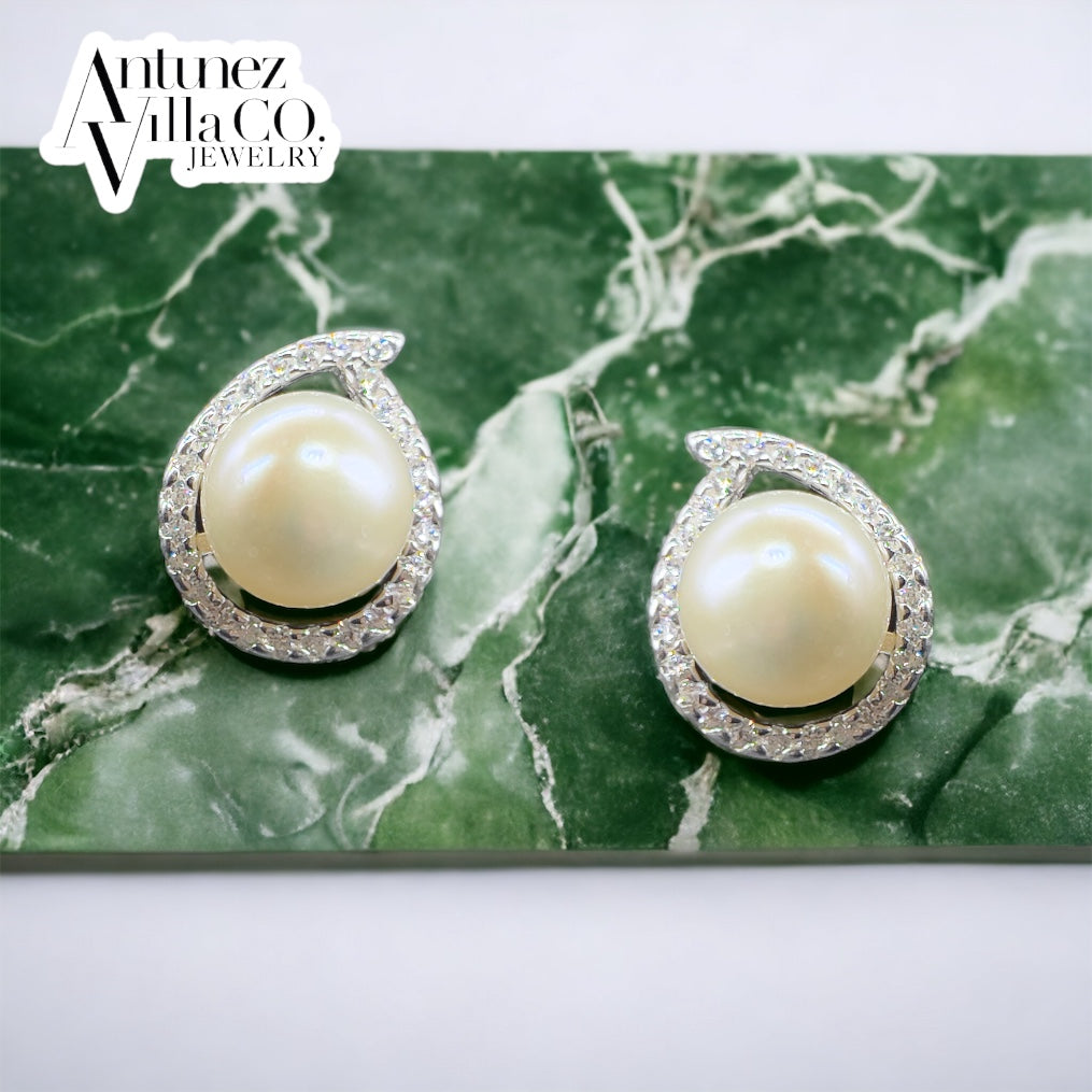 Pearl Elegance Drop Earrings